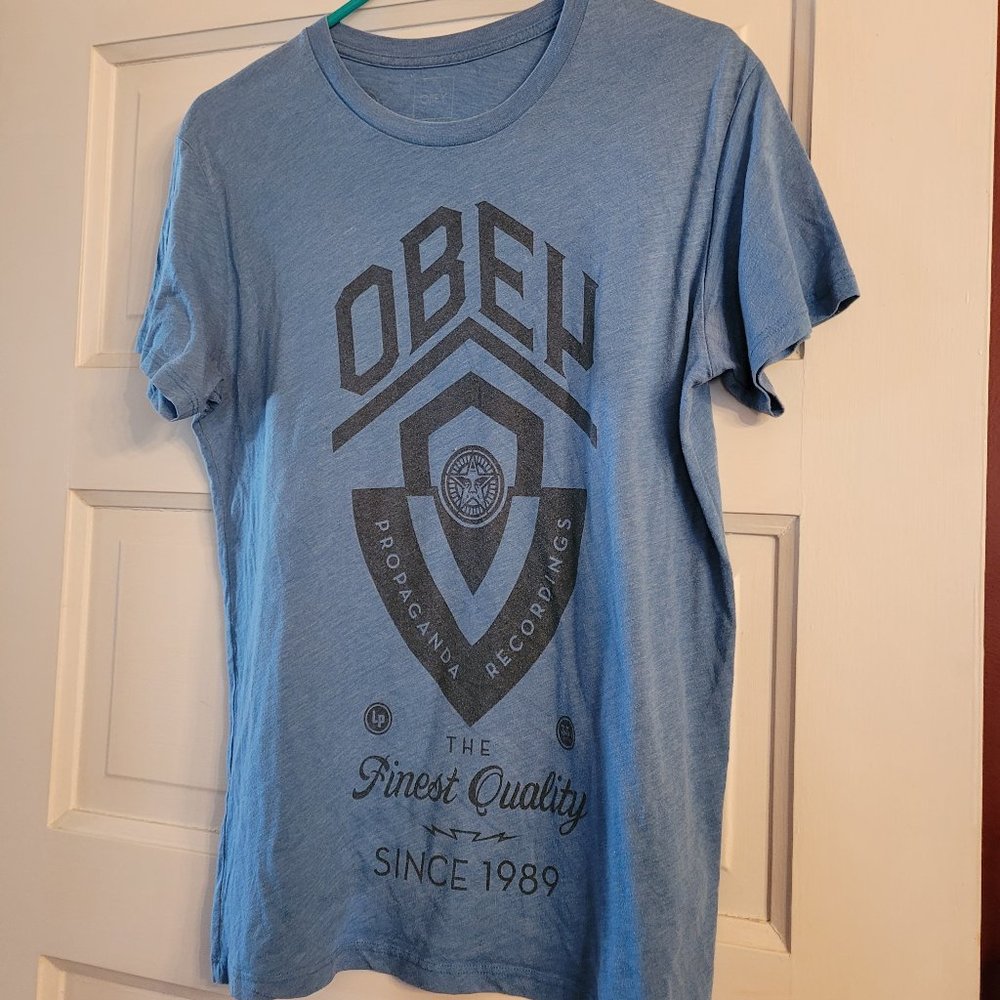 Obey T-shirt Sz M